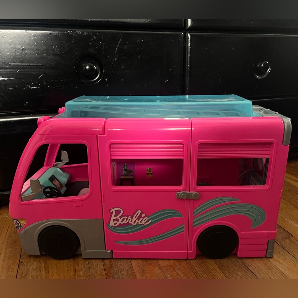 Barbie Camper Van